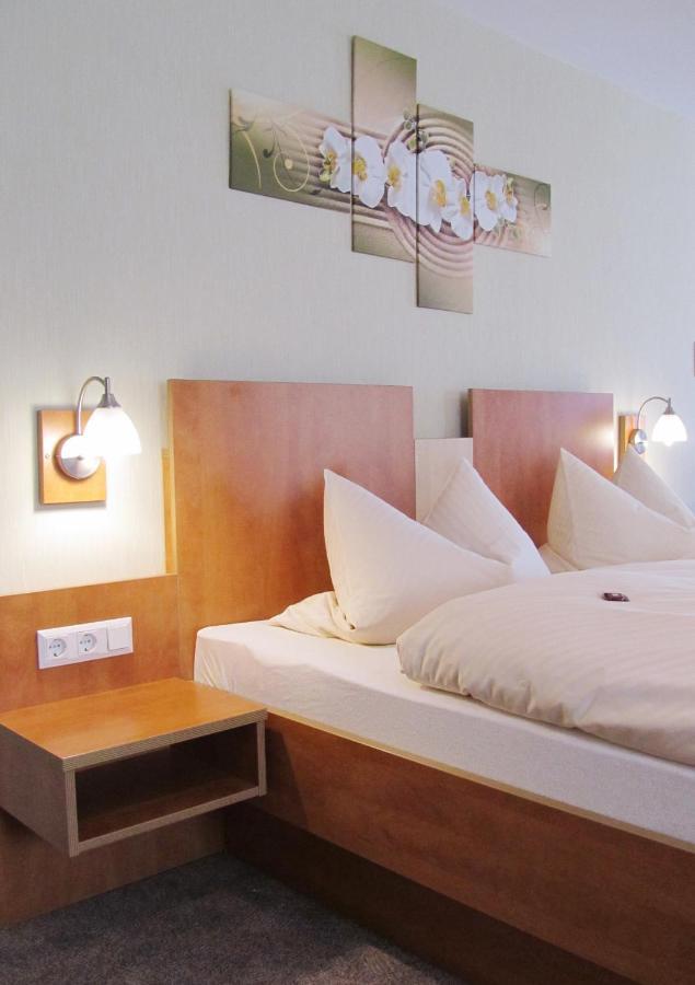 Pension Haus Waldfrieden, Meinecardplus Inklusive Willingen  Ruang foto