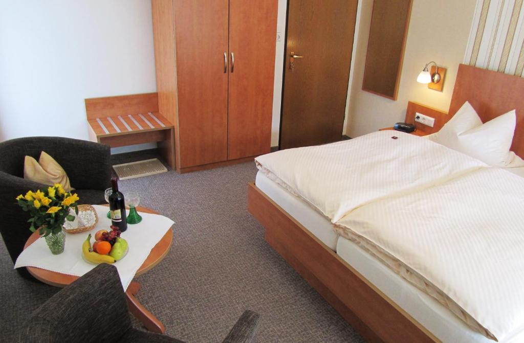 Pension Haus Waldfrieden, Meinecardplus Inklusive Willingen  Ruang foto