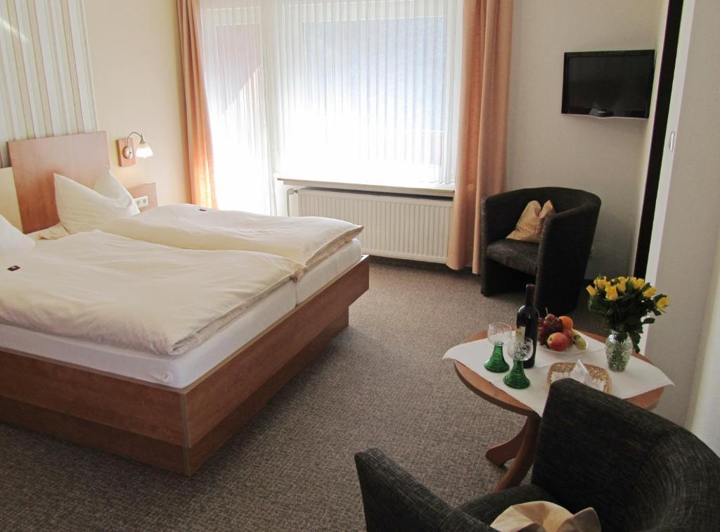Pension Haus Waldfrieden, Meinecardplus Inklusive Willingen  Ruang foto