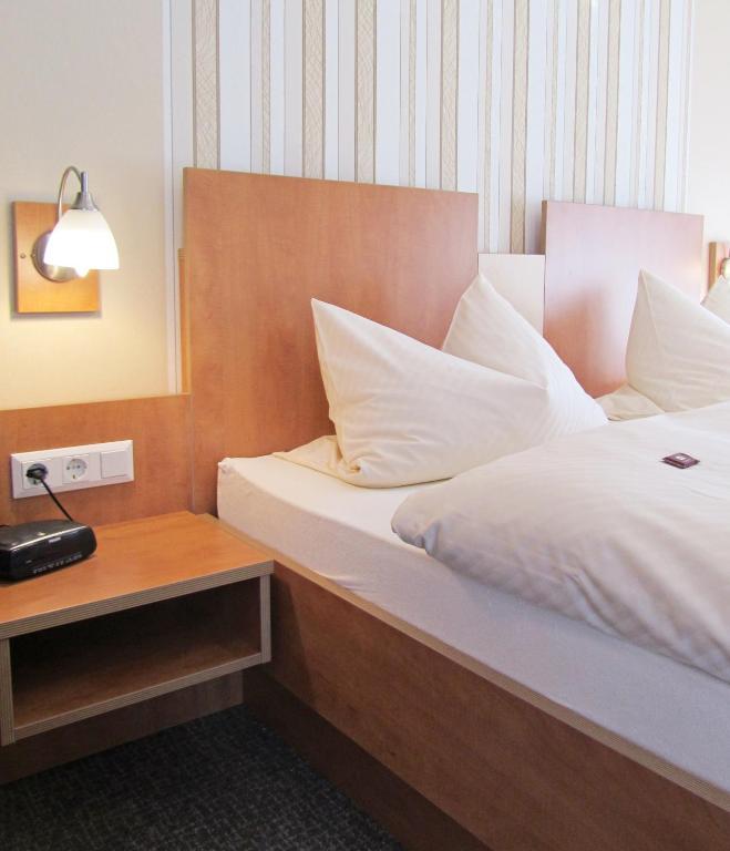 Pension Haus Waldfrieden, Meinecardplus Inklusive Willingen  Ruang foto